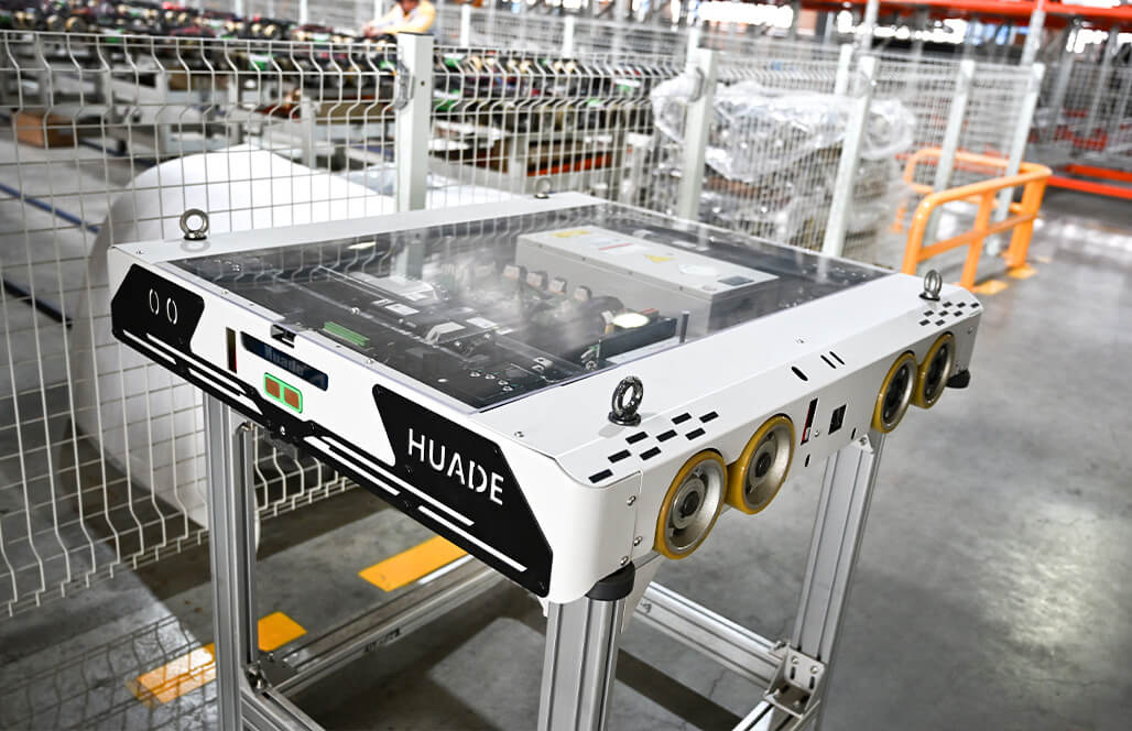 HUAYIDE four-way pallet shuttle